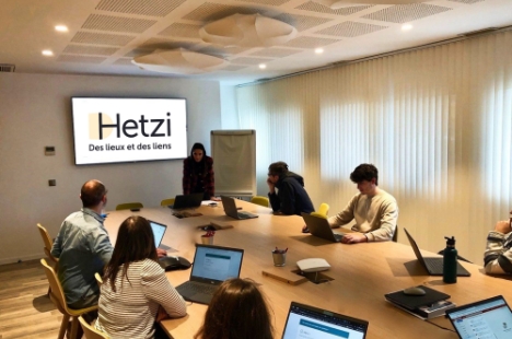Hetzi School
